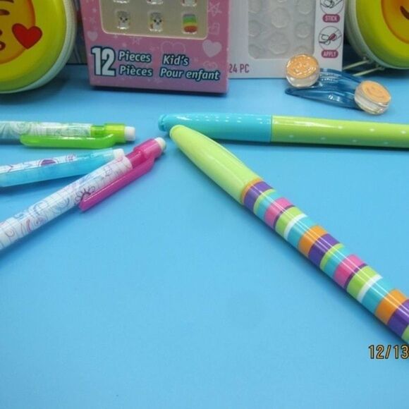 ๐ฅKids Fun Emoticons Set๐๐๐ happy face barrettes press on nails - Picture 5 of 9